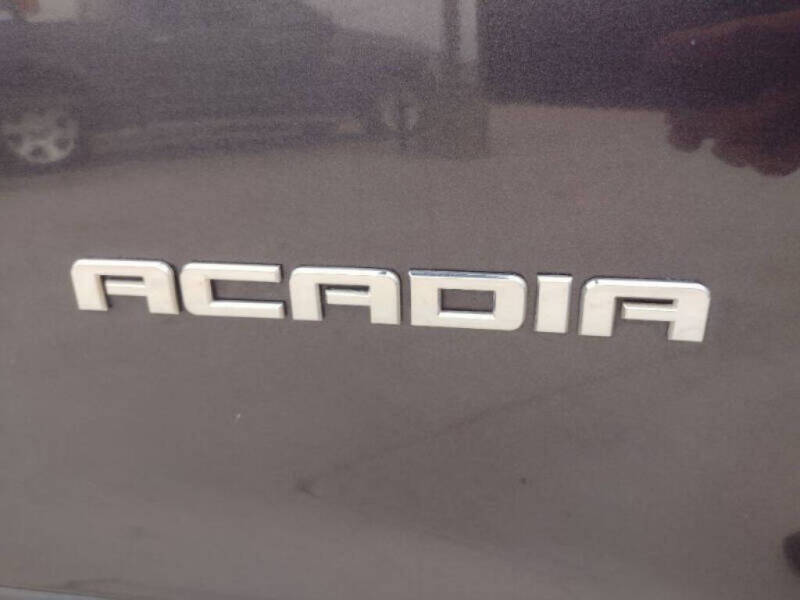 2017 GMC Acadia SLE-2