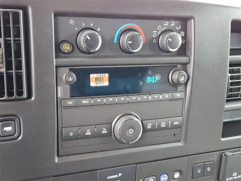 2025 Chevrolet Express 2500