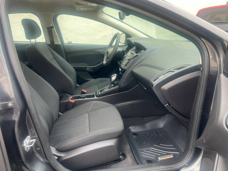 2017 Ford Focus S