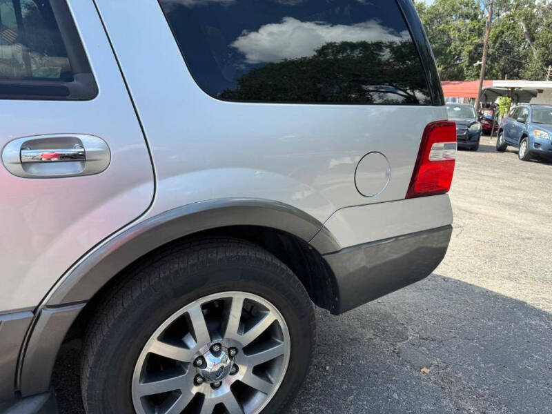 2011 Ford Expedition XLT