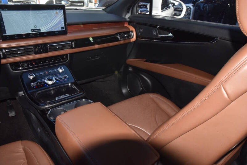 2021 Lincoln Nautilus Reserve