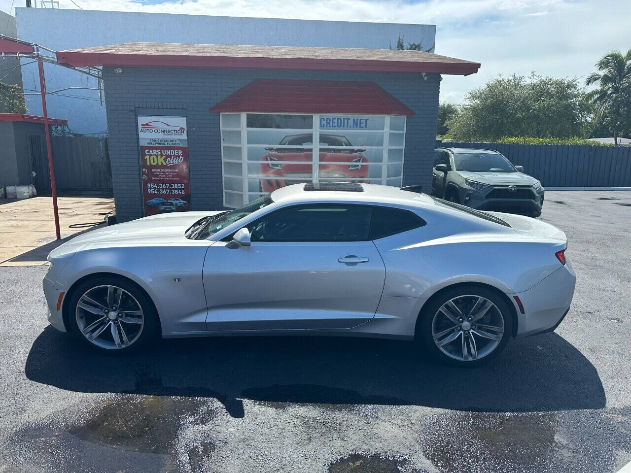 2018 CHEVROLET Camaro Coupe - $20,495