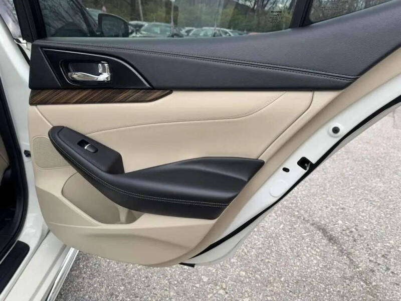 2018 Nissan Maxima Platinum