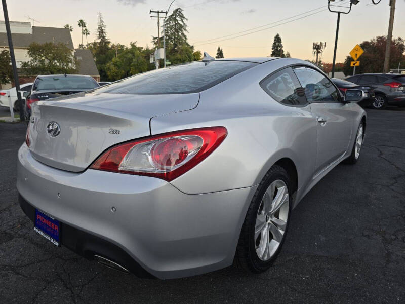 2010 Hyundai Genesis Coupe 3.8L Grand Touring