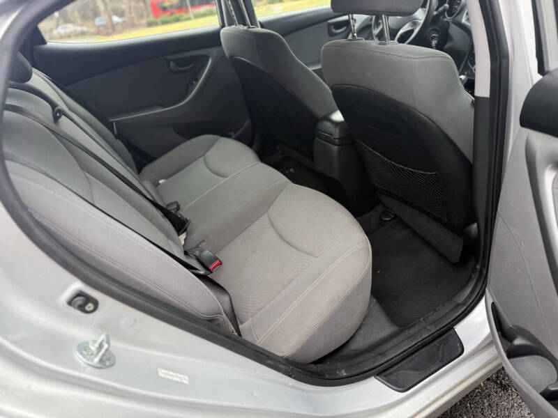 2014 Hyundai Elantra SE