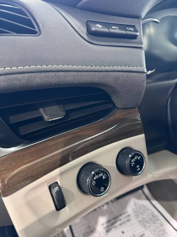 2019 Cadillac Escalade Luxury