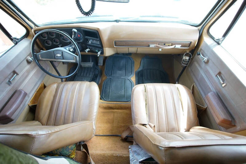 1973 Chevrolet C30 Camper Special