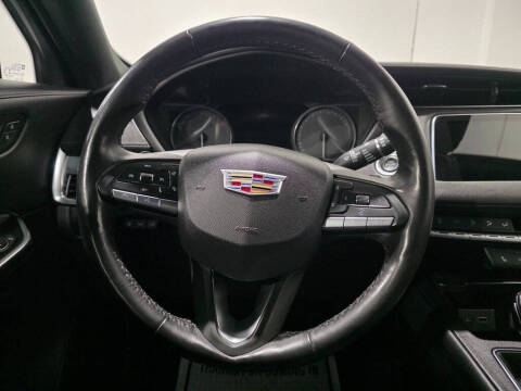 2020 Cadillac XT4 Premium Luxury