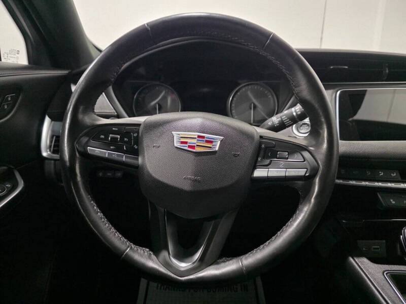 2020 Cadillac XT4 Premium Luxury