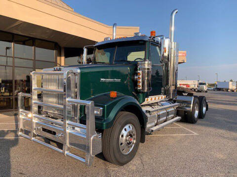 2021 Western Star 4900 SF