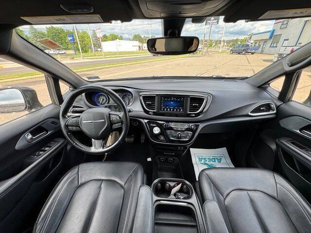 2020 Chrysler Pacifica Touring L