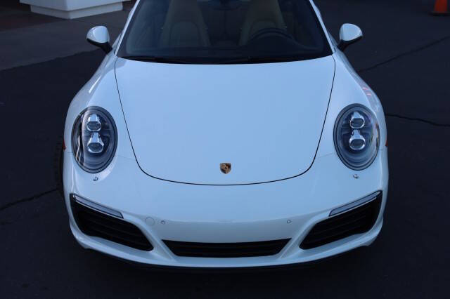 2017 Porsche 911 Carrera