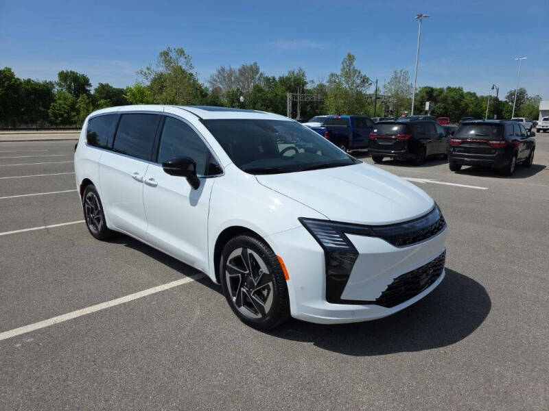 2027 Chrysler Pacifica Limited