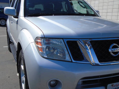 2012 Nissan Pathfinder SV