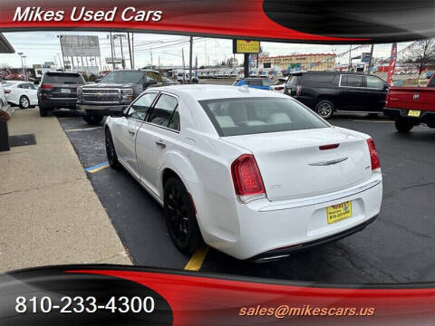 2018 Chrysler 300 Limited