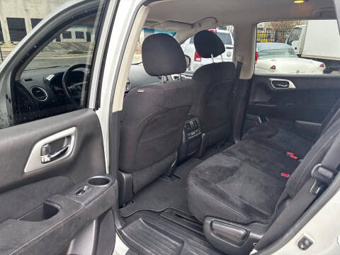 2016 Nissan Pathfinder S