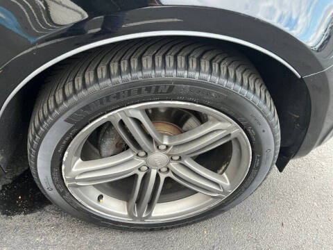 2012 Audi Q5 3.2 quattro Premium Plus