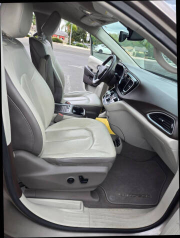 2018 Chrysler Pacifica Touring L Plus