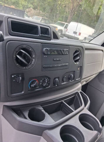 2013 Ford E-Series E-350 SD