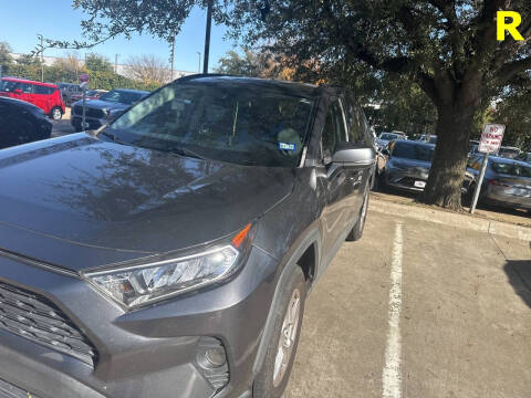 2020 Toyota RAV4 XLE