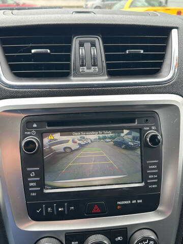 2015 GMC Acadia SLE-2