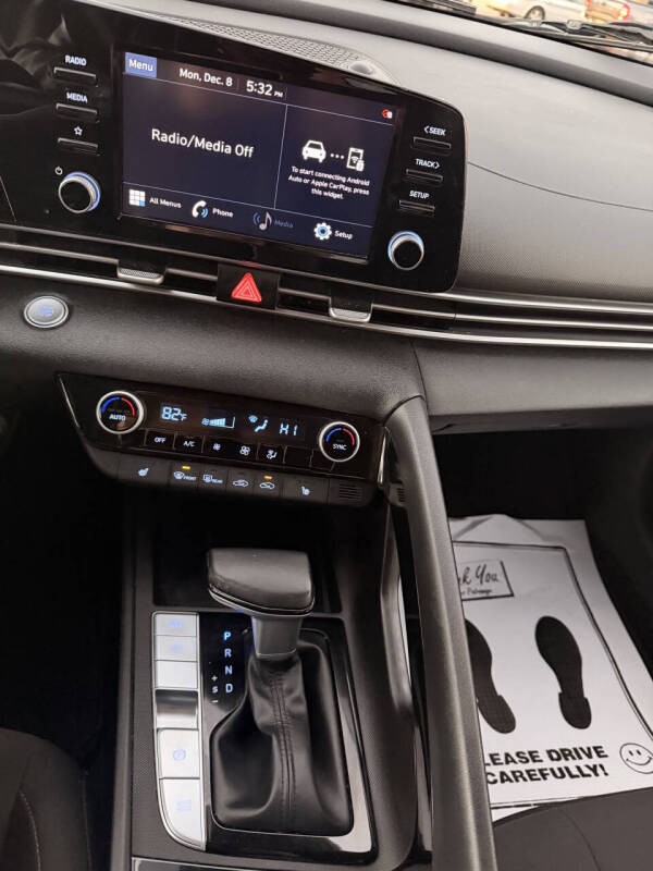 2021 Hyundai Elantra SEL