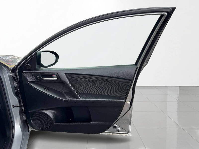 2013 Mazda MAZDA3 i Touring