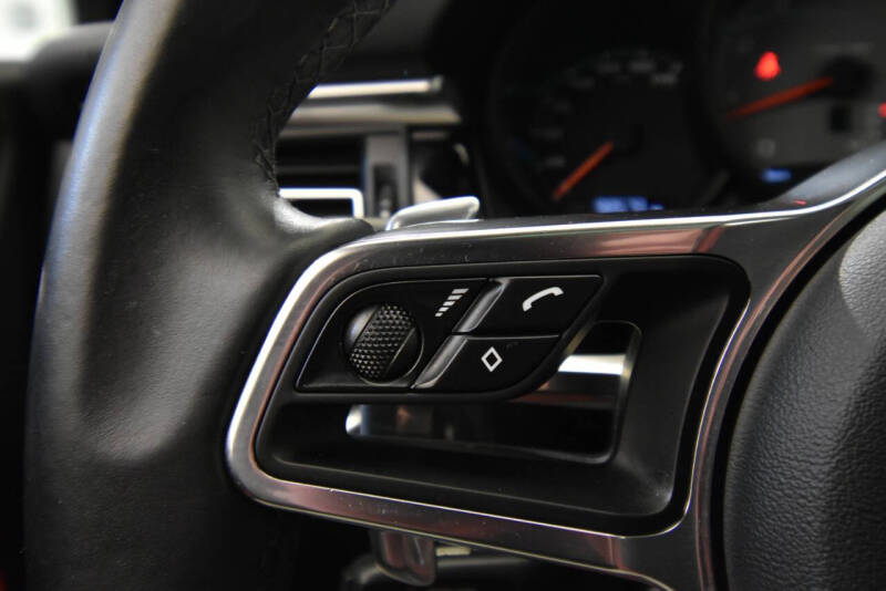 2020 Porsche Macan S