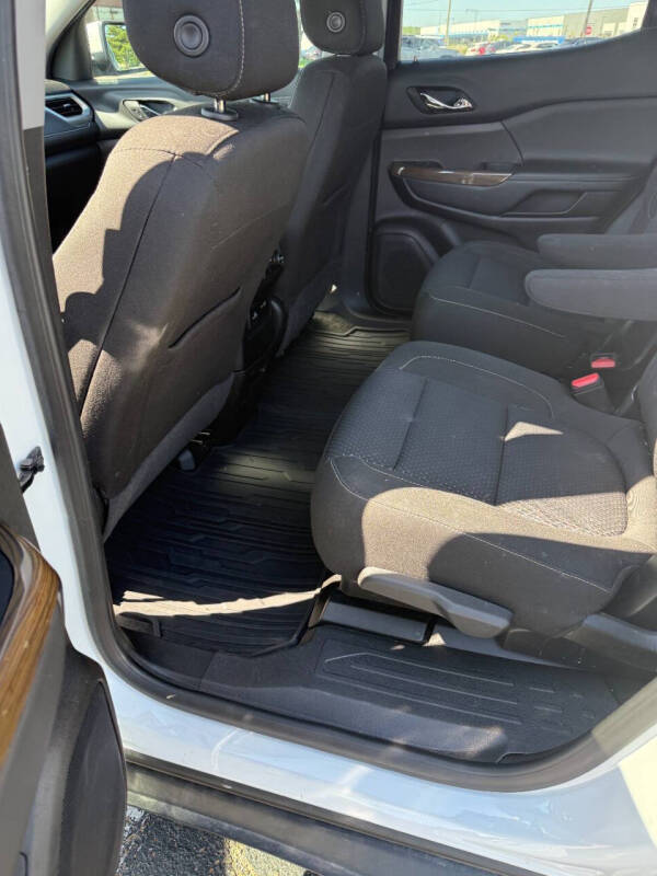 2023 GMC Acadia SLE