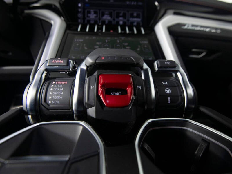 2024 Lamborghini Urus S