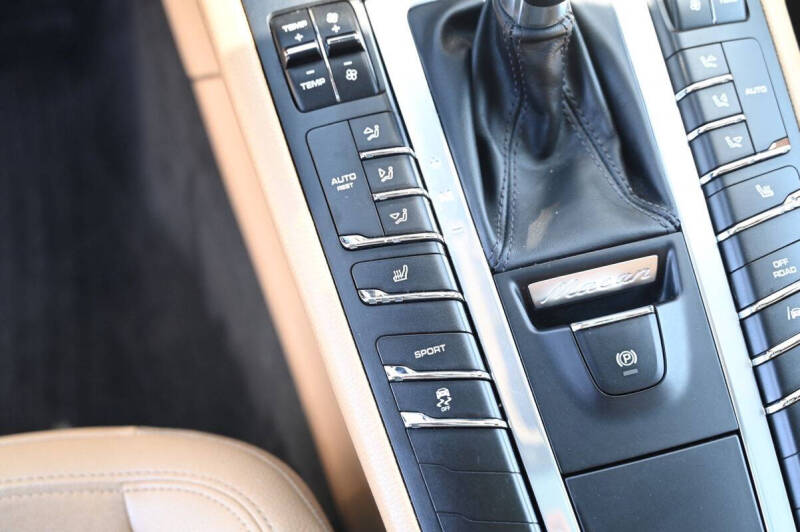 2018 Porsche Macan S