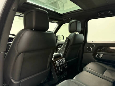 2020 Land Rover Range Rover P525 HSE