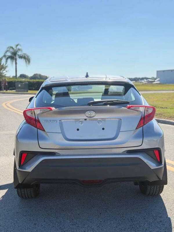 2018 Toyota C-HR XLE Premium