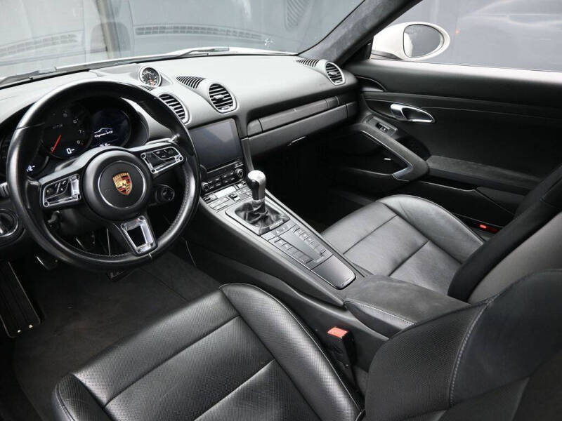 2018 Porsche 718 Cayman GTS