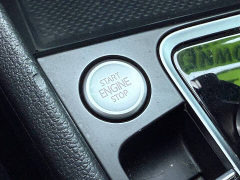 2019 Volkswagen Jetta R-Line