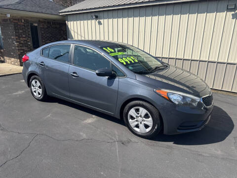 2016 Kia Forte for sale at Tri-County Motors in Camby IN