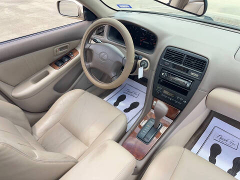 1999 Lexus ES 300