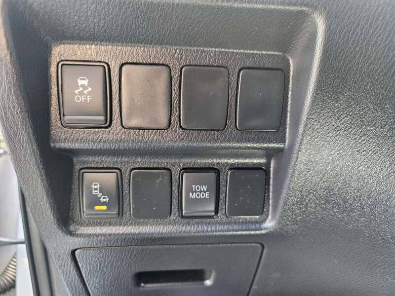 2019 Nissan Pathfinder SV