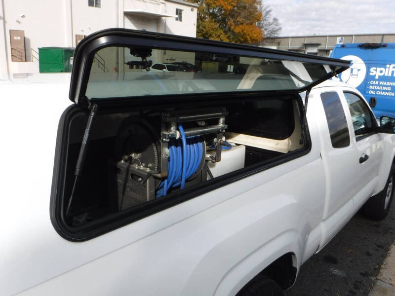 2021 Toyota Tacoma SR photo 12