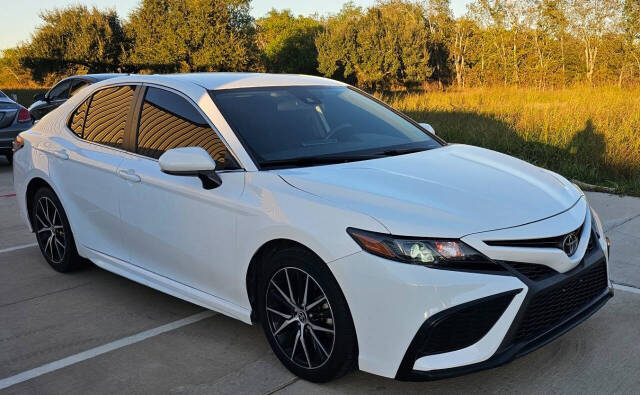 2021 Toyota Camry for sale at CAR MARKET AUTO GROUP in Sugar Land, TX