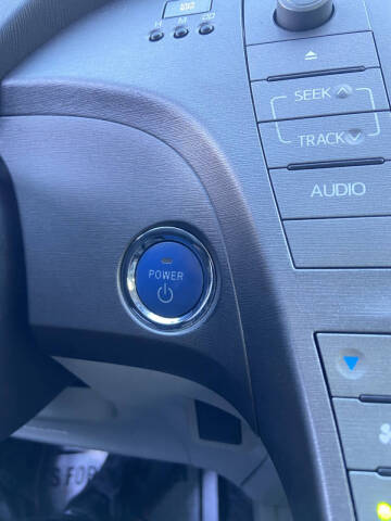 2012 Toyota Prius Two