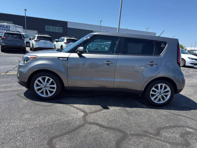 2017 Kia Soul +