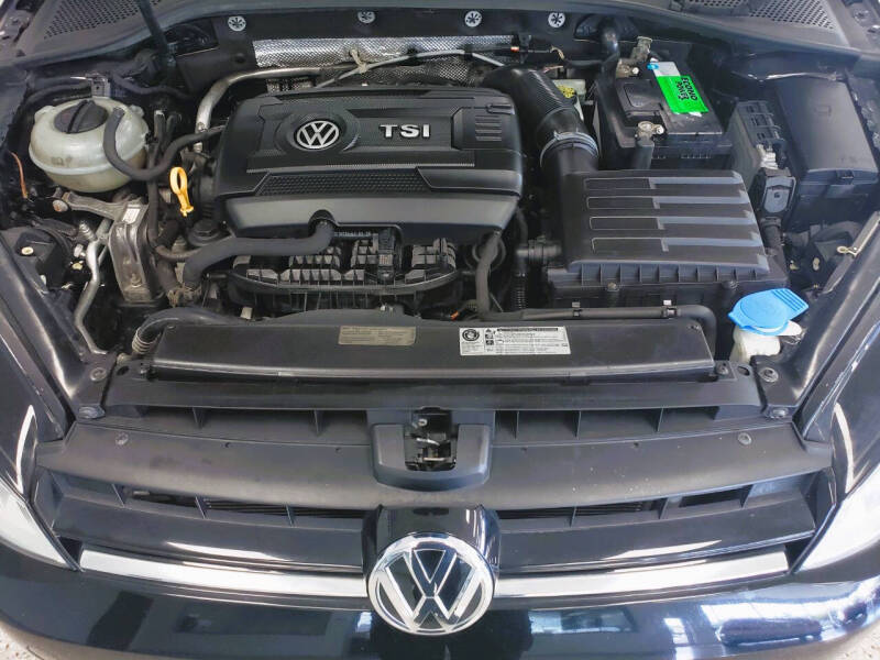 2015 Volkswagen Golf SportWagen TSI S photo 9