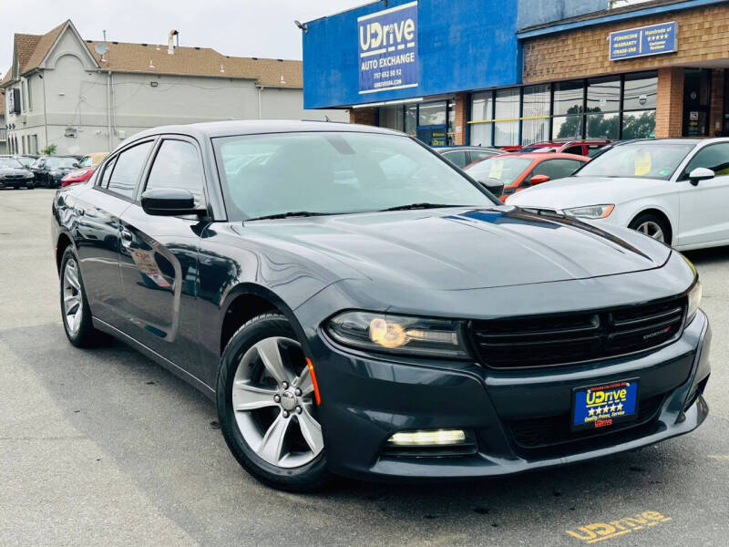 2016 Dodge Charger SXT's photo