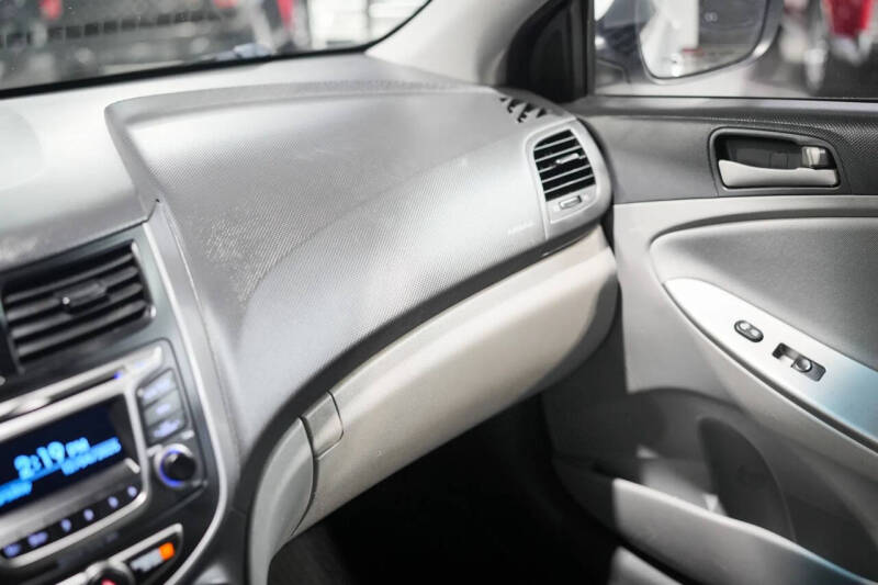 2015 Hyundai Accent GLS