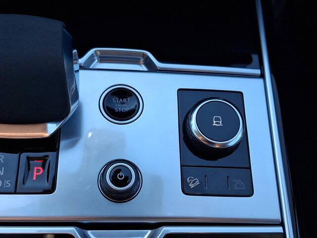 2023 Land Rover Range Rover P530 SE