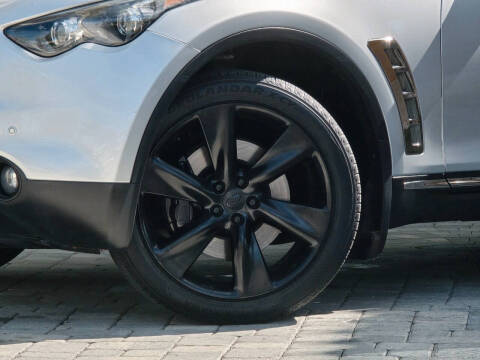 2011 Infiniti FX50