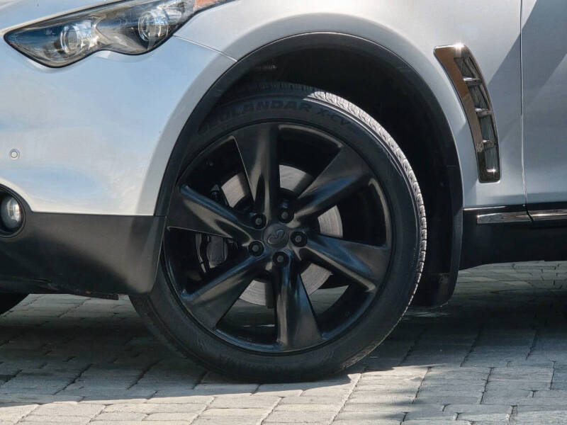 2011 Infiniti FX50