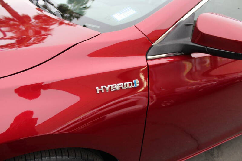 2015 Toyota Camry Hybrid SE
