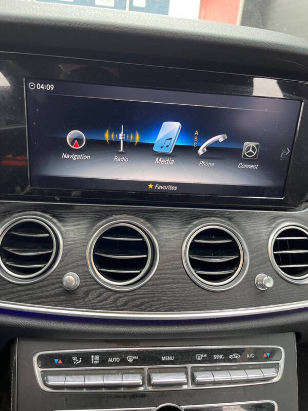 2018 Mercedes-Benz E-Class E 300